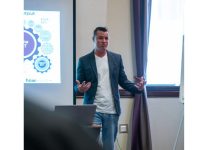 the-connector:-how-tony-gunn-bridges-manufacturing's-global-divide